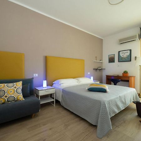 Nice Hotel Бибионе Екстериор снимка