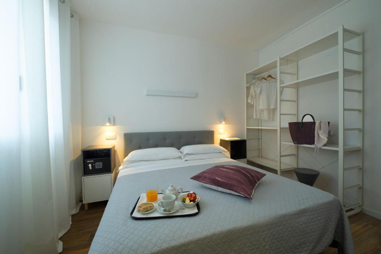 Nice Hotel Бибионе Екстериор снимка